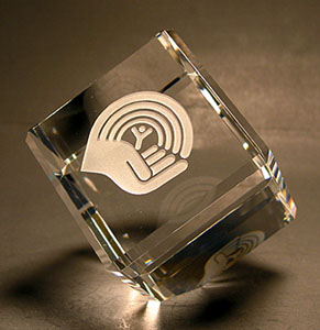 Optic Crystal Standing Cube
