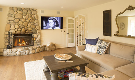 Image of Gallery Item 14b