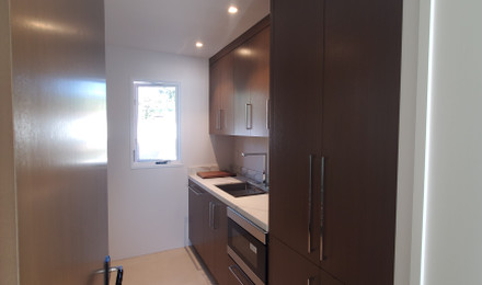 Image of Gallery Item 170b