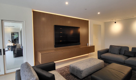 Image of Gallery Item 209b