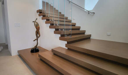 Image of Gallery Item 213b